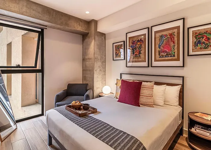 Aparthotel Kukun Reforma & Downtown 4*