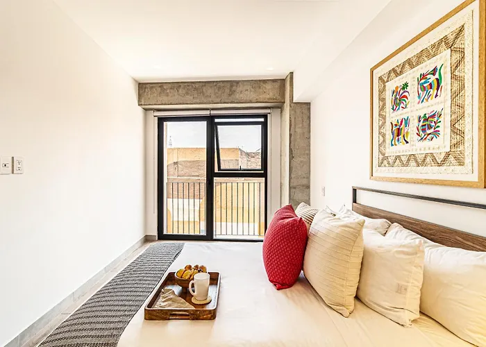 Kukun Reforma & Downtown Aparthotel 4*