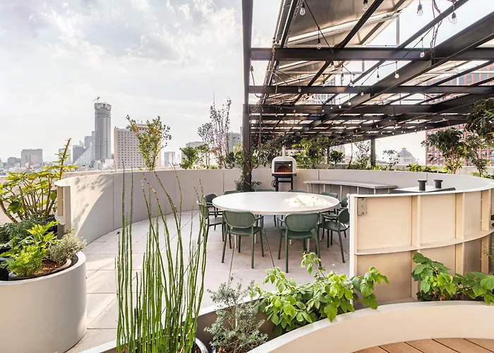 Aparthotel Kukun Reforma & Downtown 4*