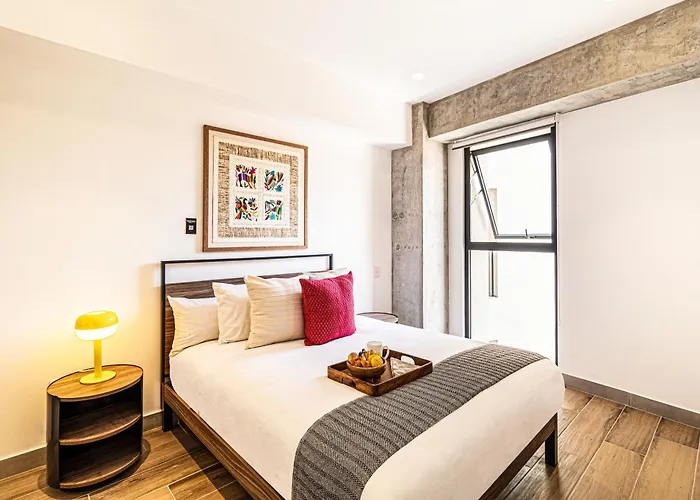 Kukun Reforma & Downtown 4*
