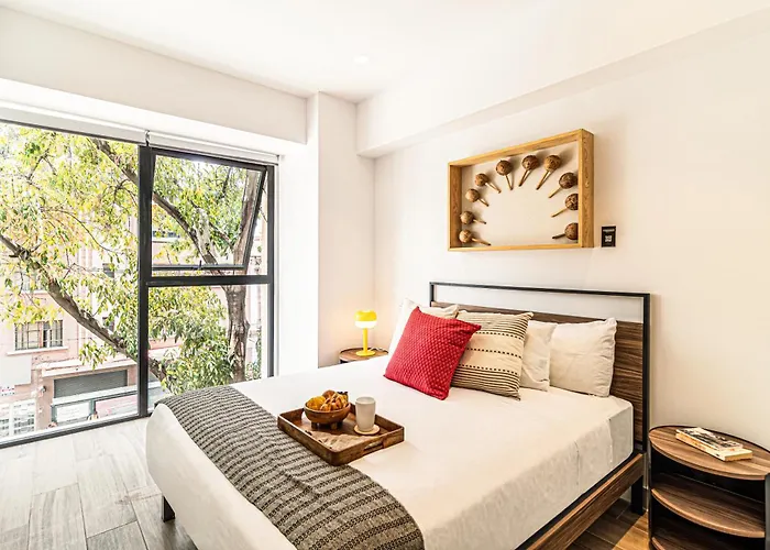 Kukun Reforma & Downtown 4*