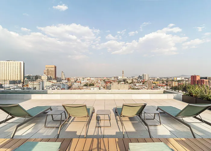 Kukun Reforma & Downtown 4*